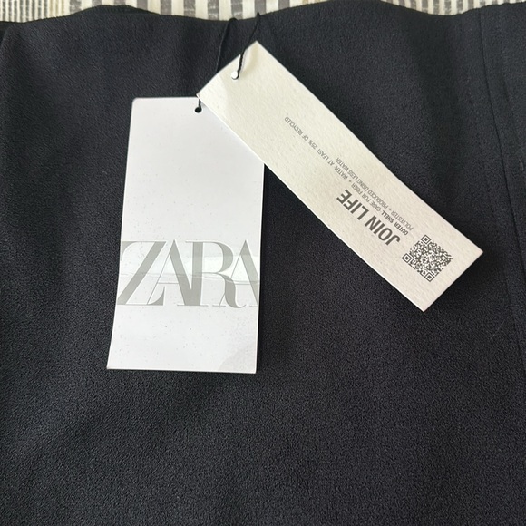 Zara split thigh skirt black (Brand New) - Picture 2 of 4